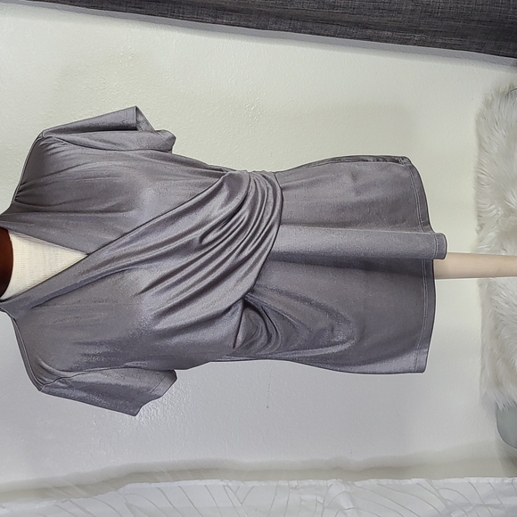 Dkny Tops - DKNY faux wrap top metallic silver gray short sleeve large figure flattering